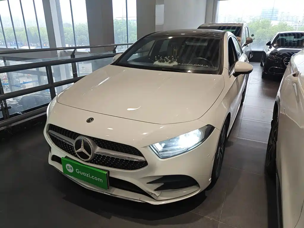 Mercedes-Benz Mercedes-Benz A-Class 2020 A 180 L Sport Sedan