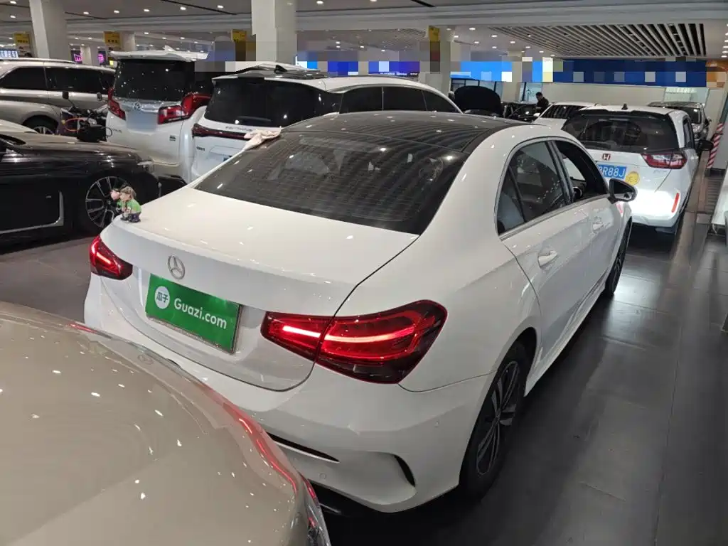 Mercedes-Benz Mercedes-Benz A-Class 2020 A 180 L Sport Sedan