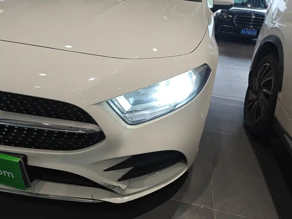 Mercedes-Benz Mercedes-Benz A-Class 2020 A 180 L Sport Sedan