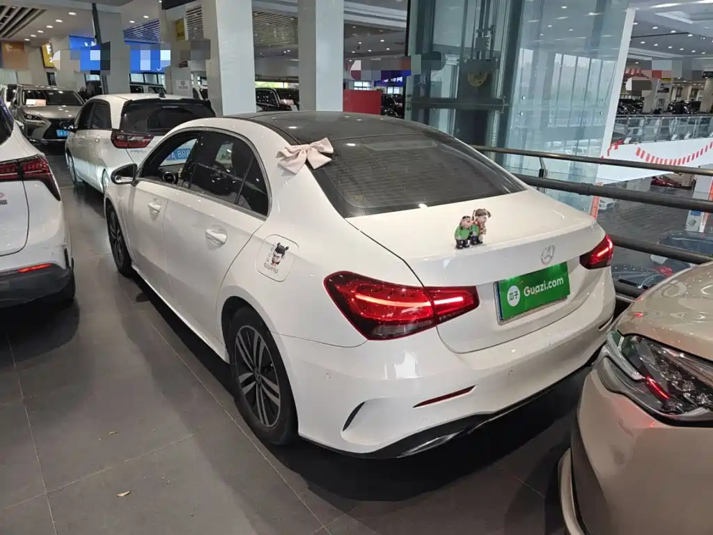 Mercedes-Benz Mercedes-Benz A-Class 2020 A 180 L Sport Sedan