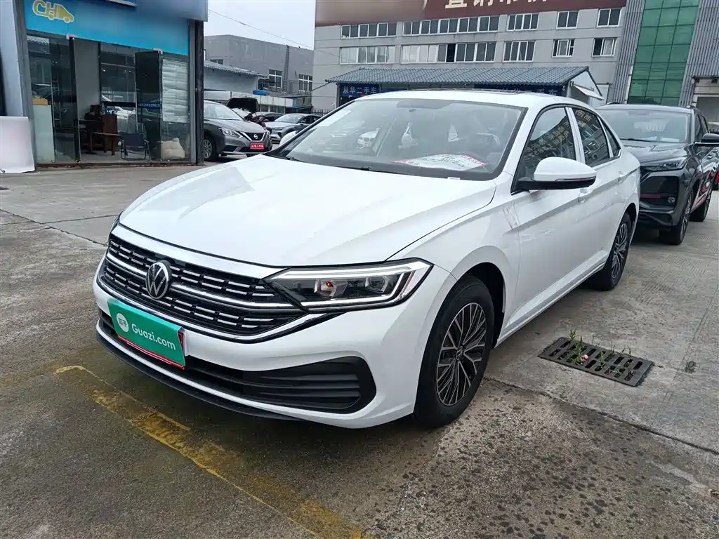 Volkswagen Sagitar 2025 Model Year Facelift 200TSI DSG Soaring Edition