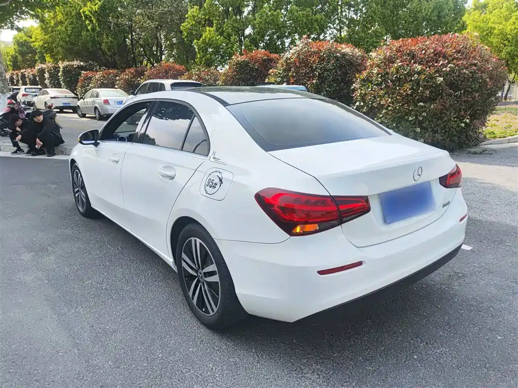 Mercedes-Benz Mercedes-Benz A-Class 2021 A 180 L