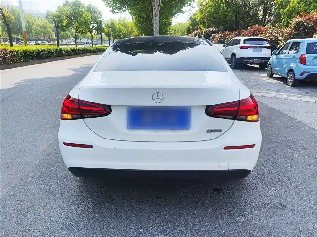 Mercedes-Benz Mercedes-Benz A-Class 2021 A 180 L