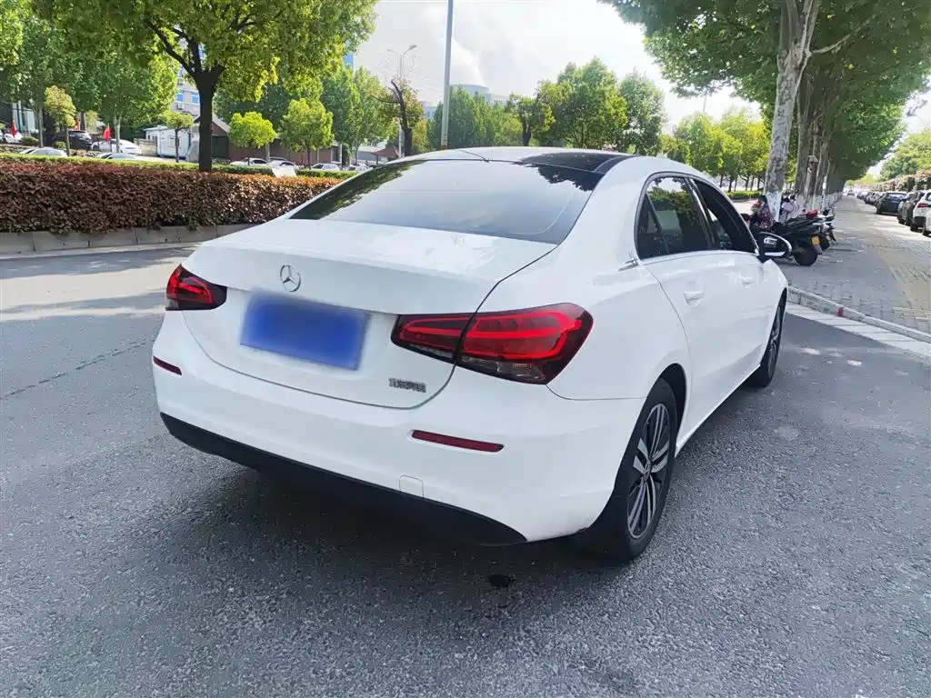 Mercedes-Benz Mercedes-Benz A-Class 2021 A 180 L