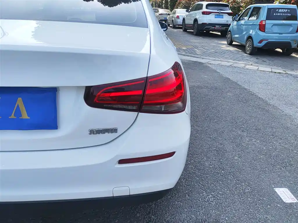 Mercedes-Benz Mercedes-Benz A-Class 2021 A 180 L