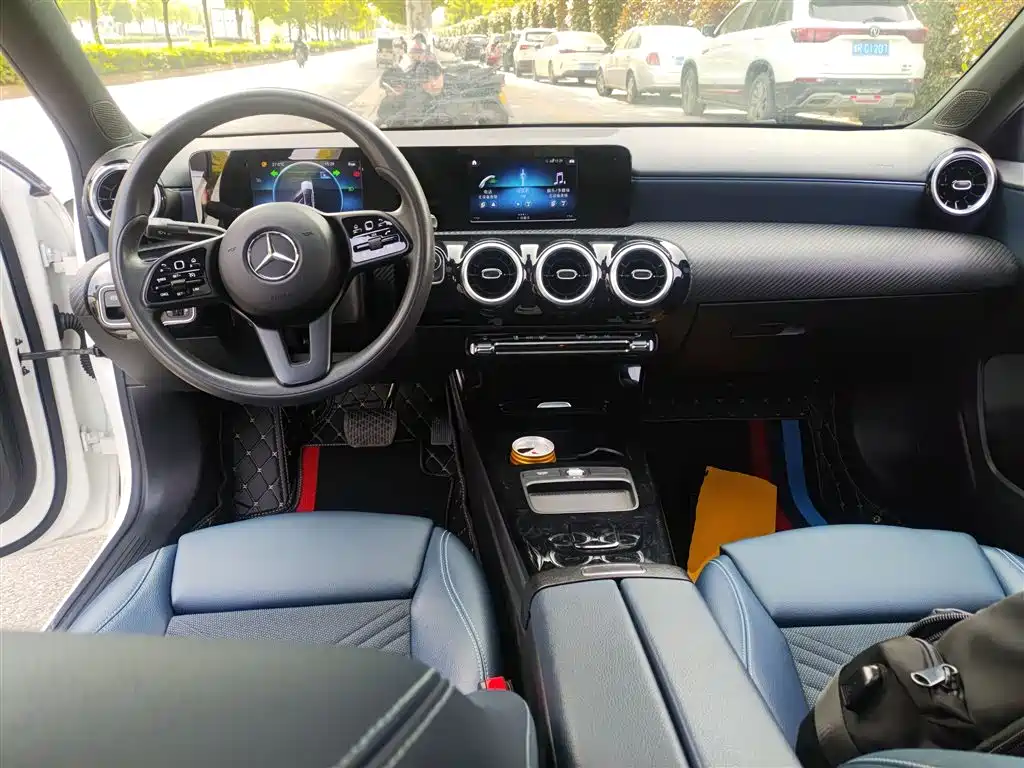 Mercedes-Benz Mercedes-Benz A-Class 2021 A 180 L