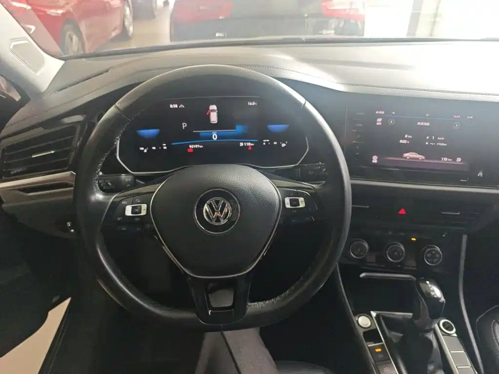 Volkswagen Sagitar 2021 200TSI DSG Surpassing Edition