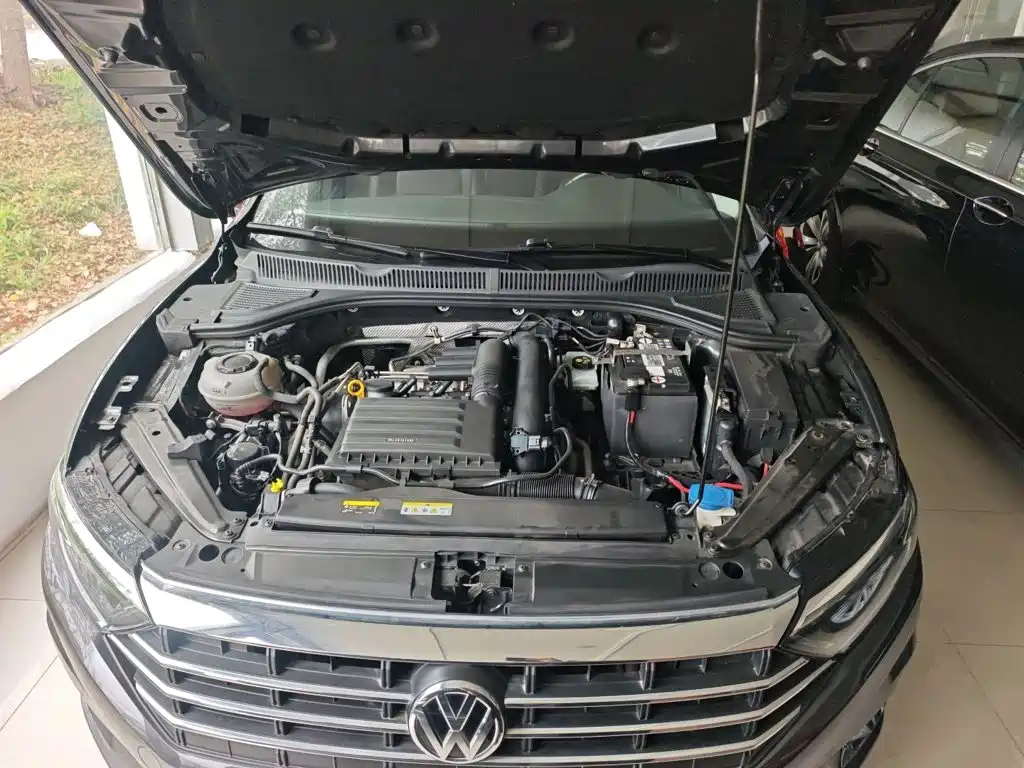 Volkswagen Sagitar 2021 200TSI DSG Surpassing Edition