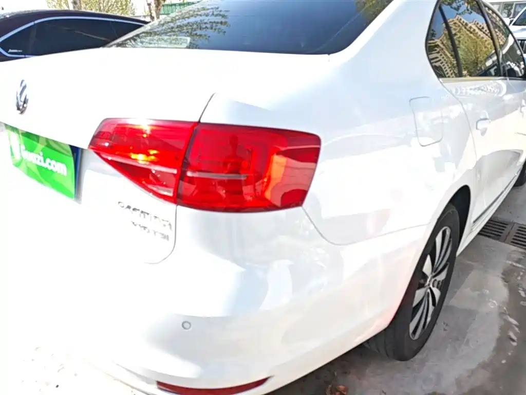 Volkswagen Sagitar 2017 230TSI Automatic Comfort