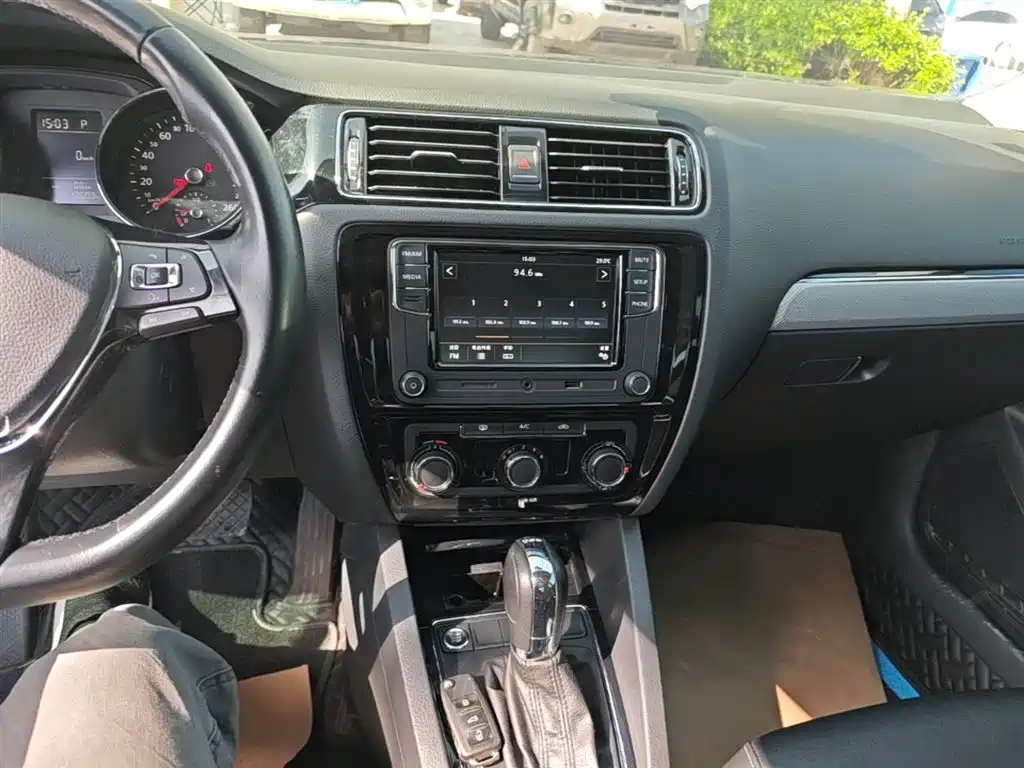 Volkswagen Sagitar 2017 230TSI Automatic Comfort