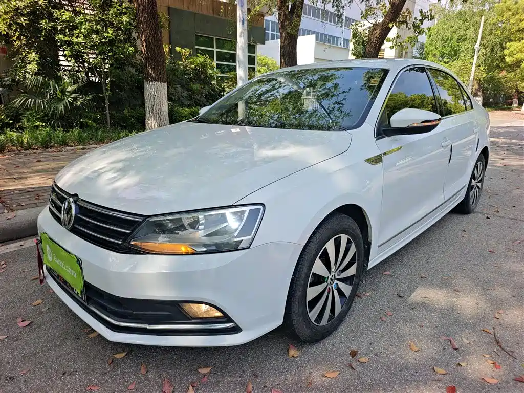Volkswagen Sagitar 2018 1.6L Automatic Comfort