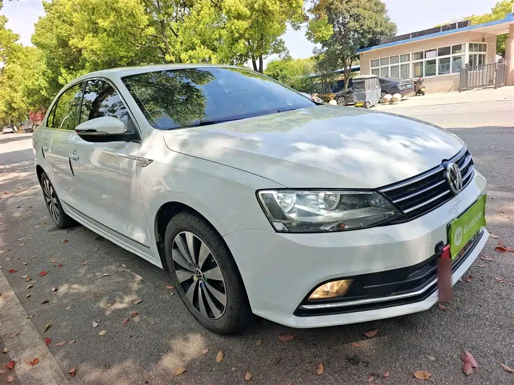 Volkswagen Sagitar 2018 1.6L Automatic Comfort
