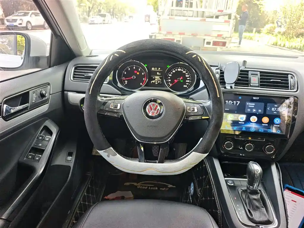 Volkswagen Sagitar 2018 1.6L Automatic Comfort