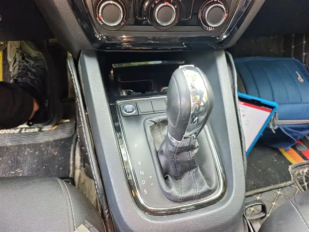 Volkswagen Sagitar 2018 1.6L Automatic Comfort