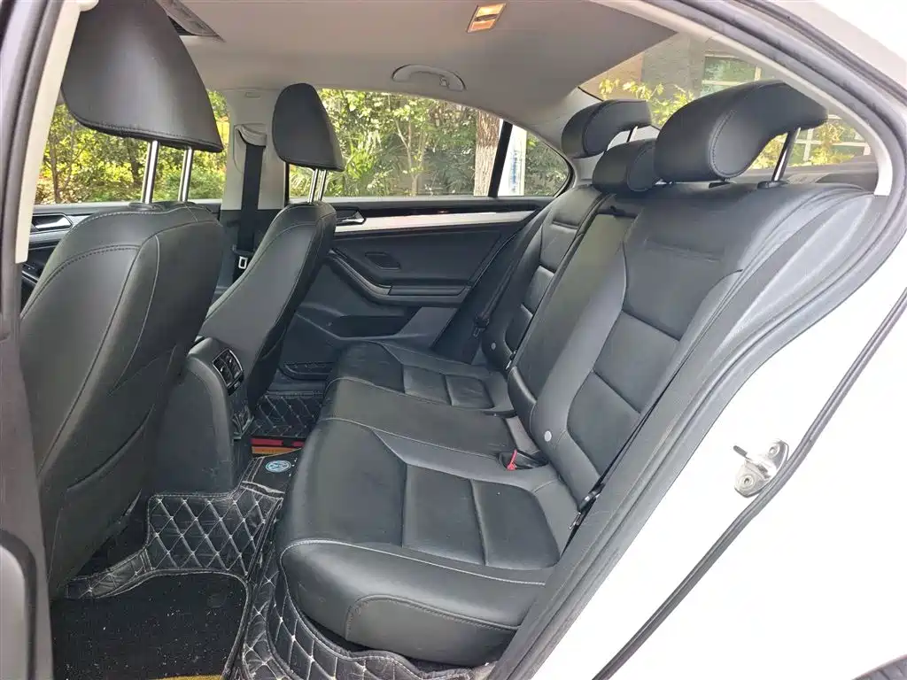 Volkswagen Sagitar 2018 1.6L Automatic Comfort