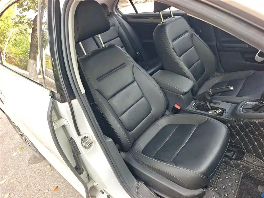 Volkswagen Sagitar 2018 1.6L Automatic Comfort