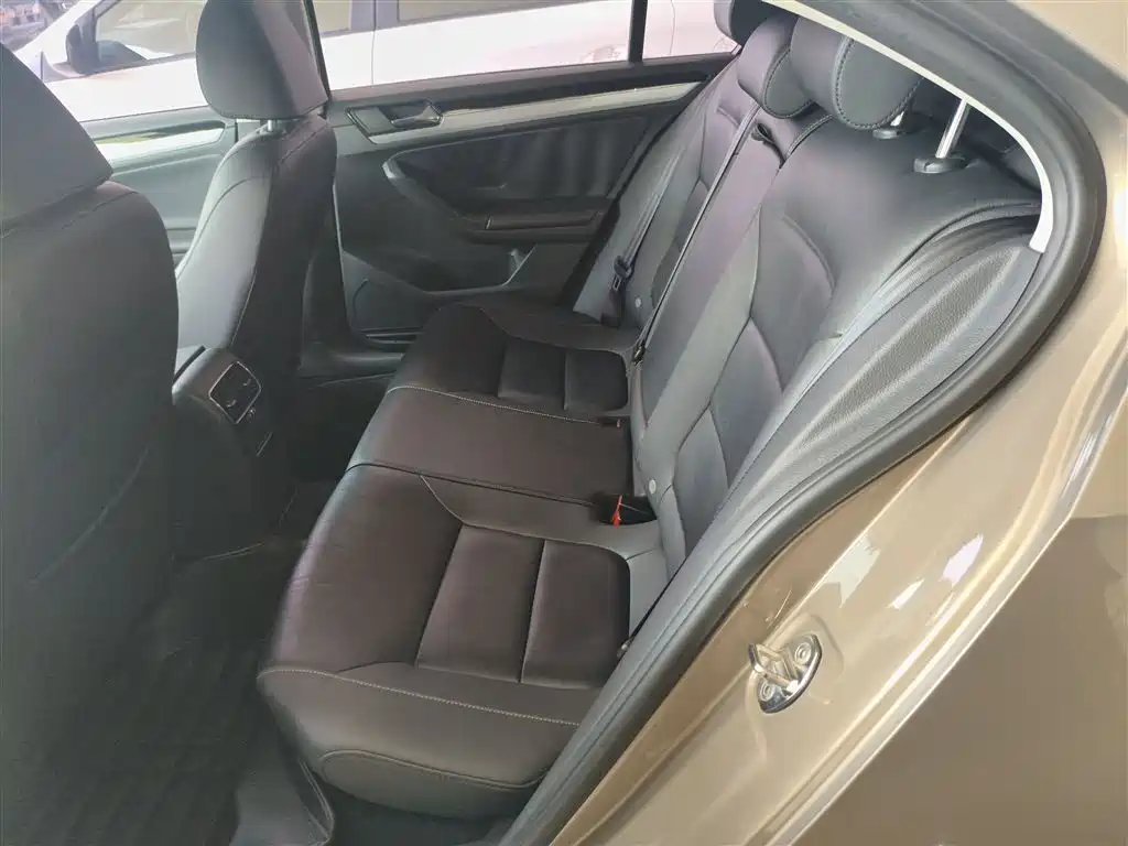 Volkswagen Sagitar 2017 230TSI Automatic Comfort