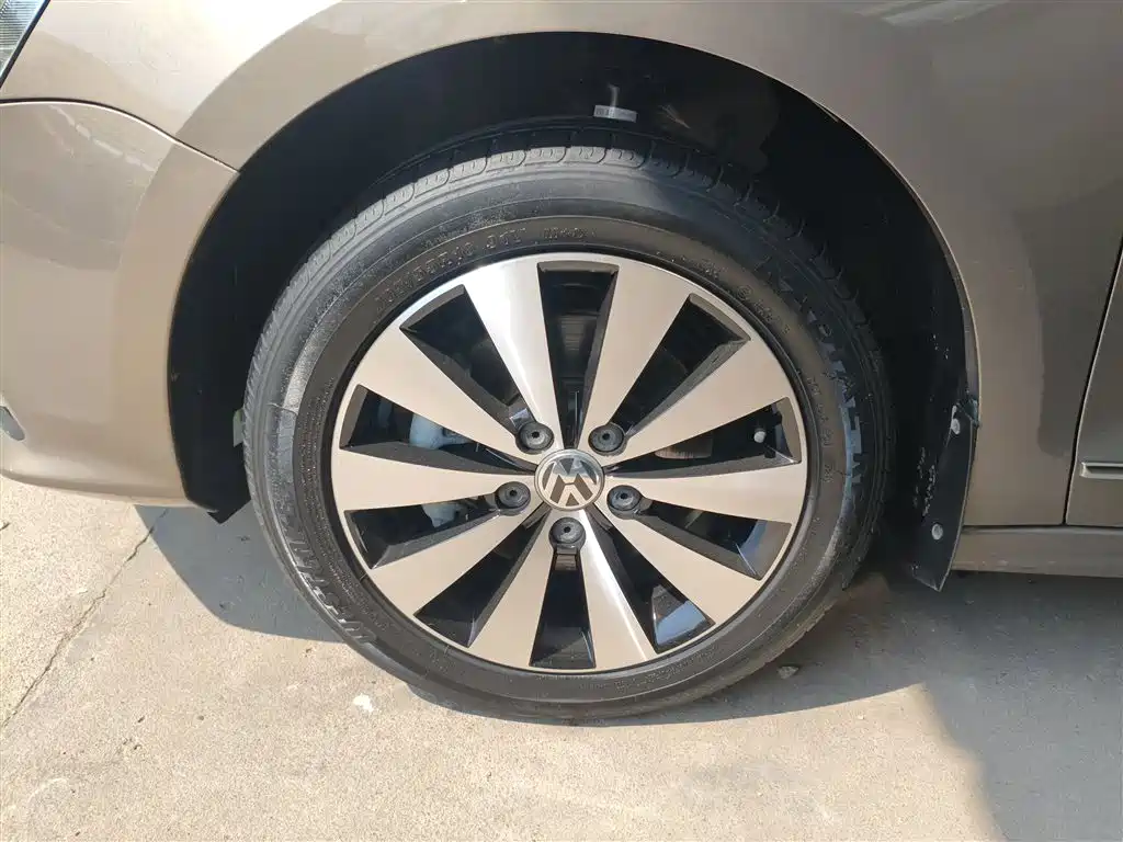 Volkswagen Sagitar 2017 230TSI Automatic Comfort