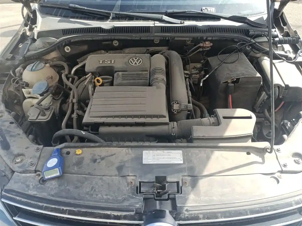 Volkswagen Sagitar 2015 230TSI Automatic Luxury