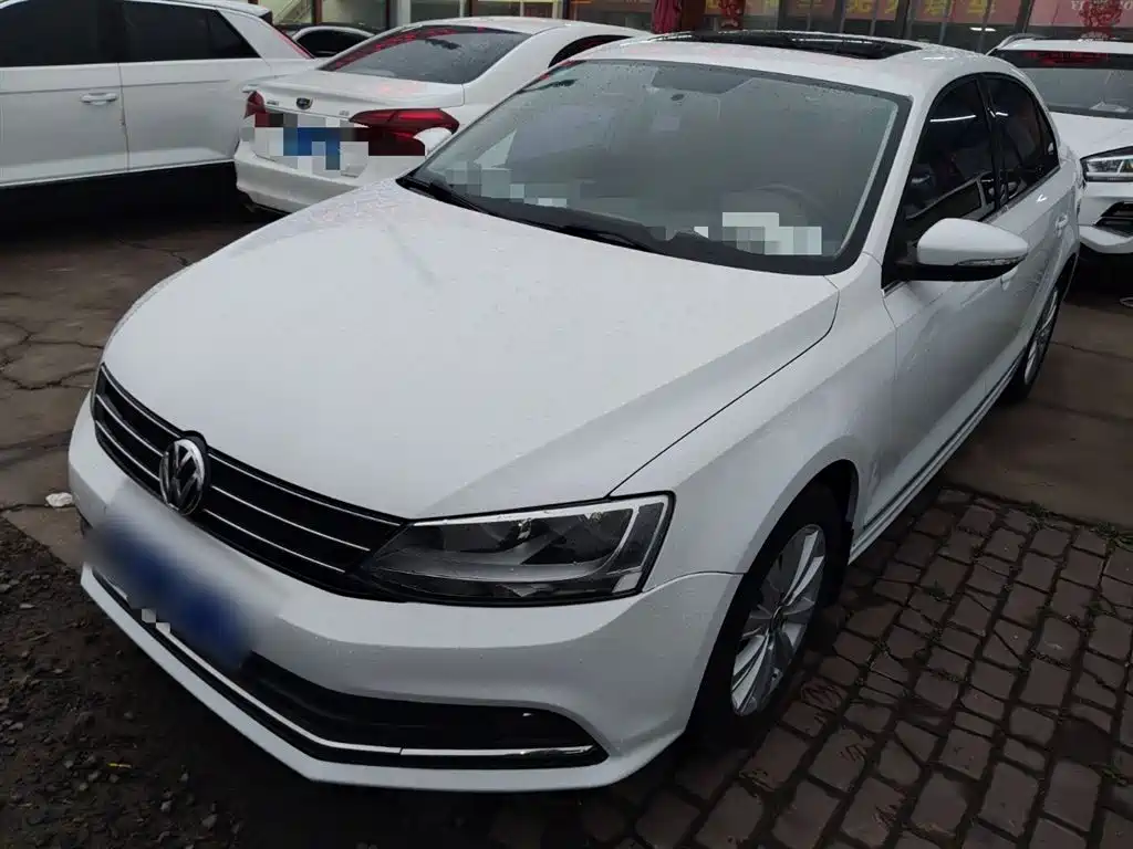 Volkswagen Sagitar 2015 1.6L Manual Comfort