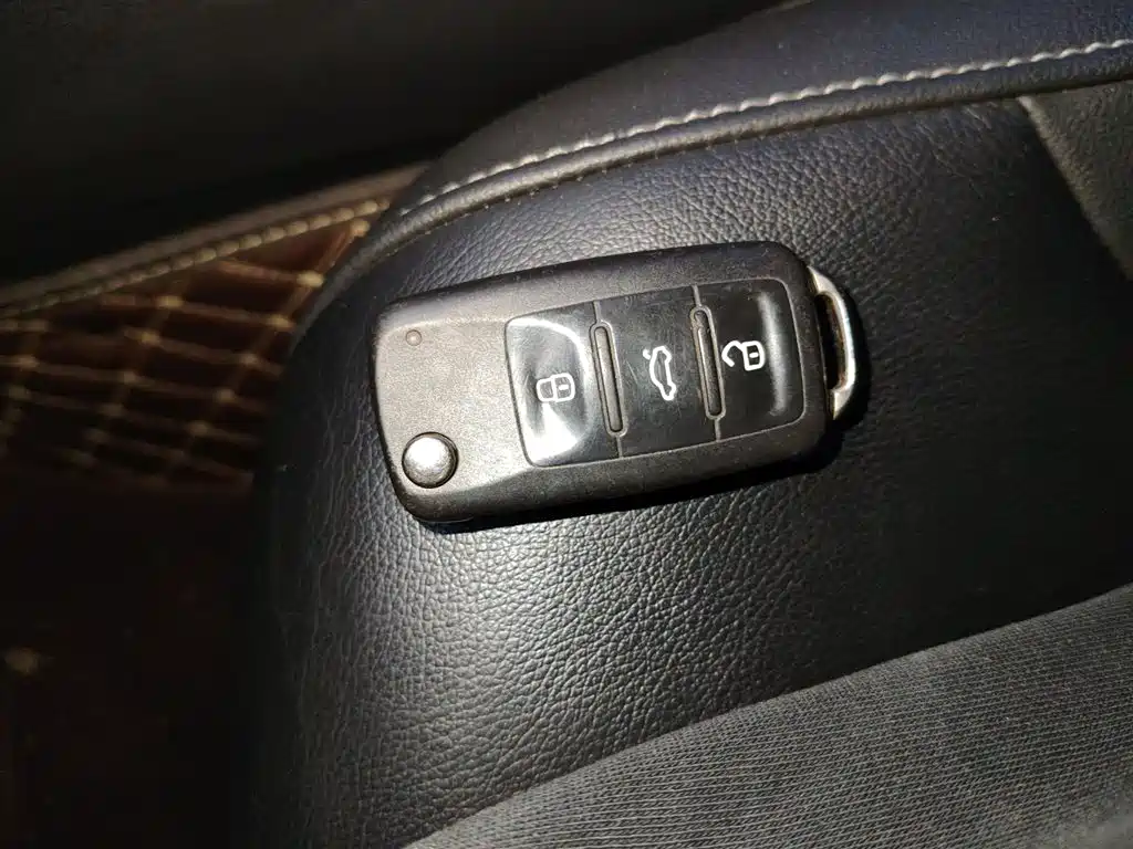 Volkswagen Sagitar 2015 1.6L Manual Comfort