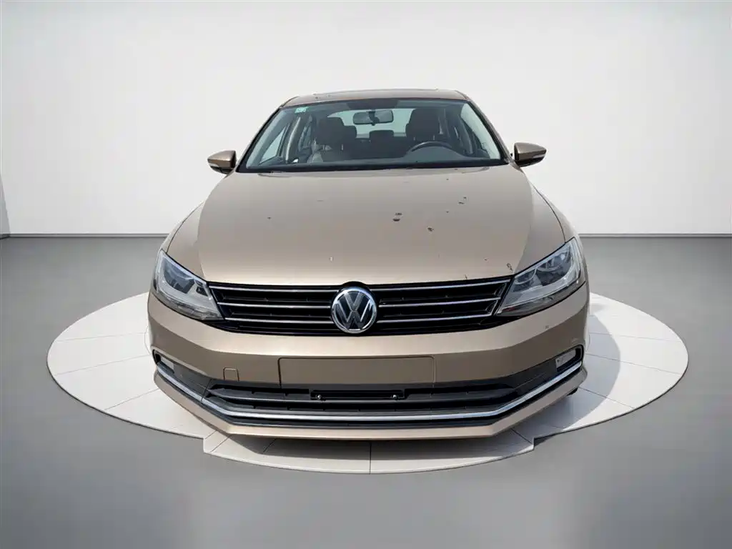 Volkswagen Sagitar 2015 1.6L Automatic Comfort