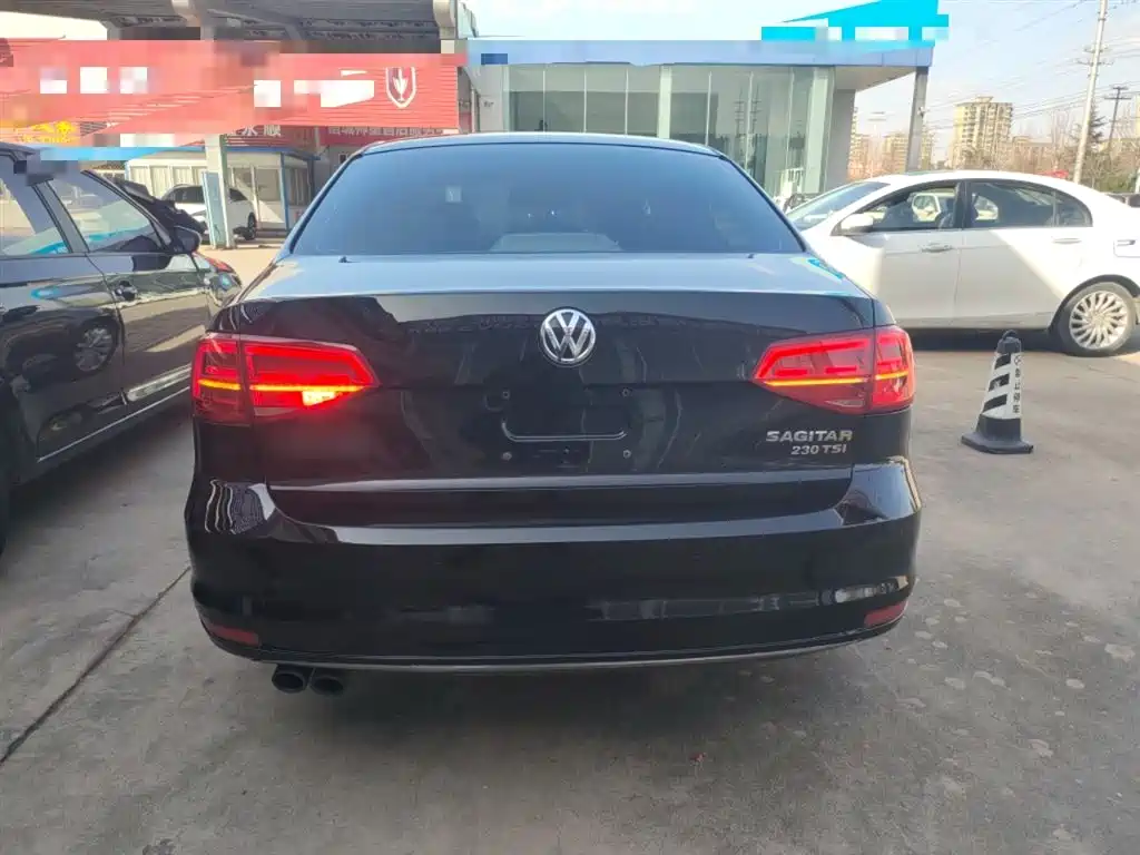Volkswagen Sagitar 2015 230TSI Automatic Comfort