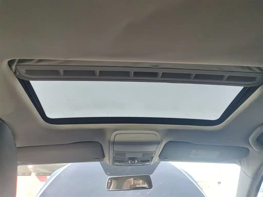 Volkswagen Sagitar 2015 230TSI Automatic Comfort