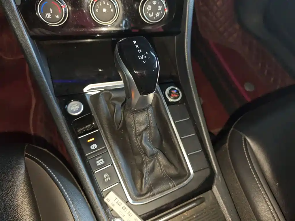 Volkswagen Sagitar 2021 280TSI DSG Surpassing Edition