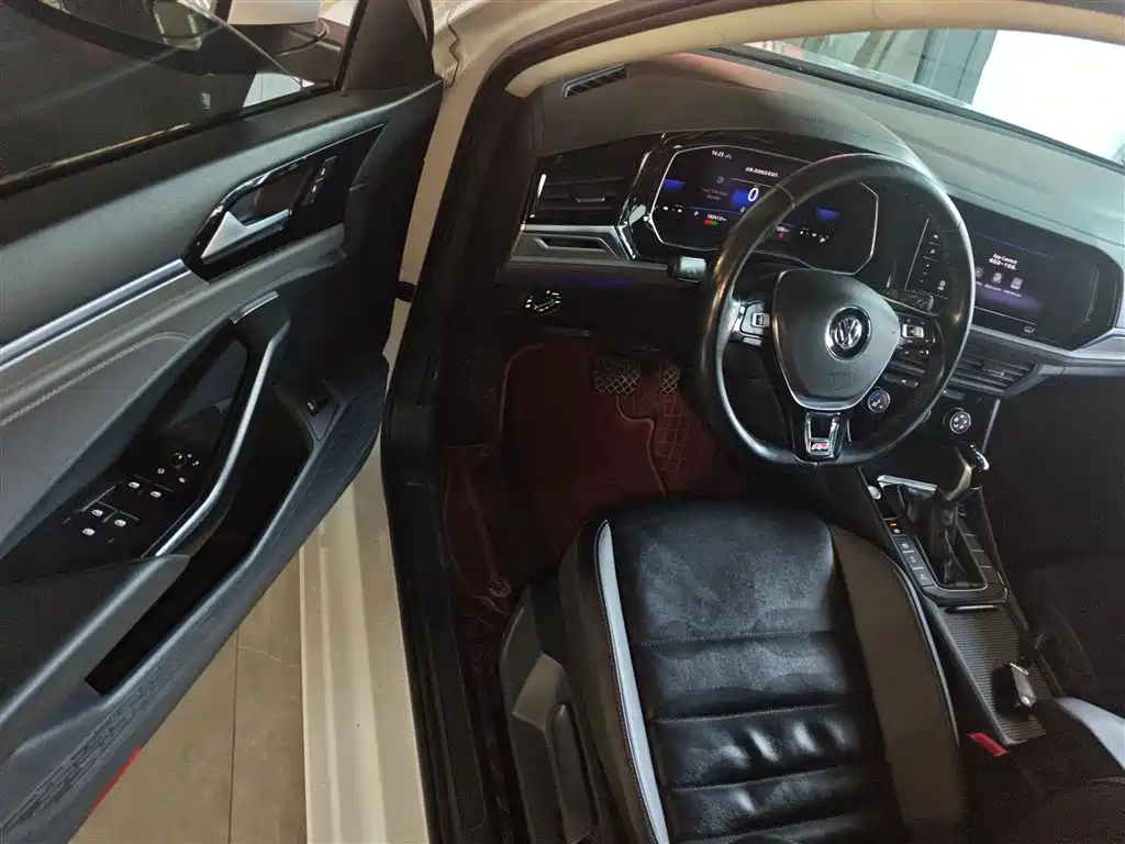 Volkswagen Sagitar 2021 280TSI DSG Surpassing Edition