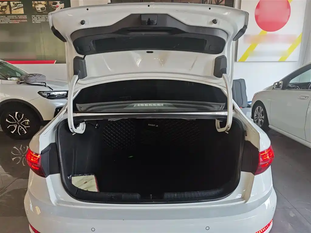 Volkswagen Sagitar 2021 280TSI DSG Surpassing Edition