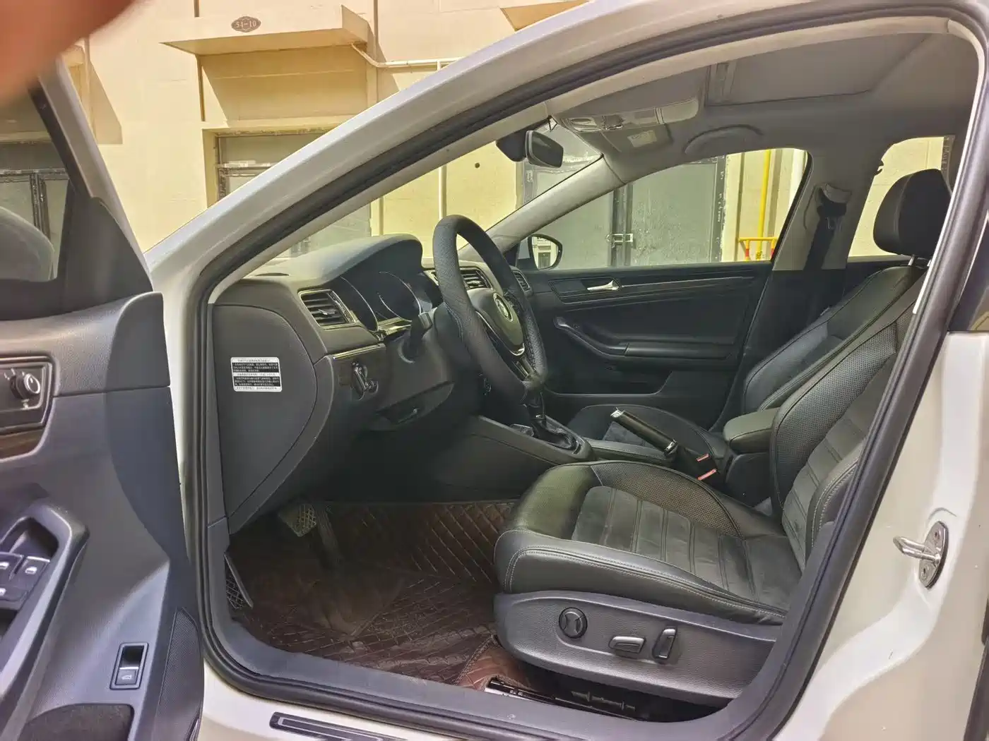 Volkswagen Sagitar 2017 230TSI Automatic Luxury