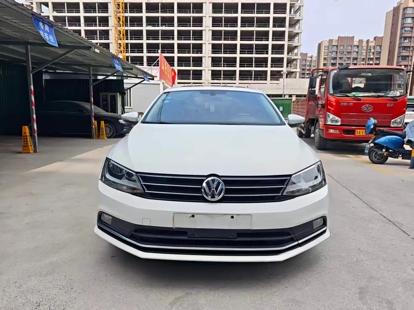 Volkswagen Sagitar 2018 1.6L Automatic Comfort