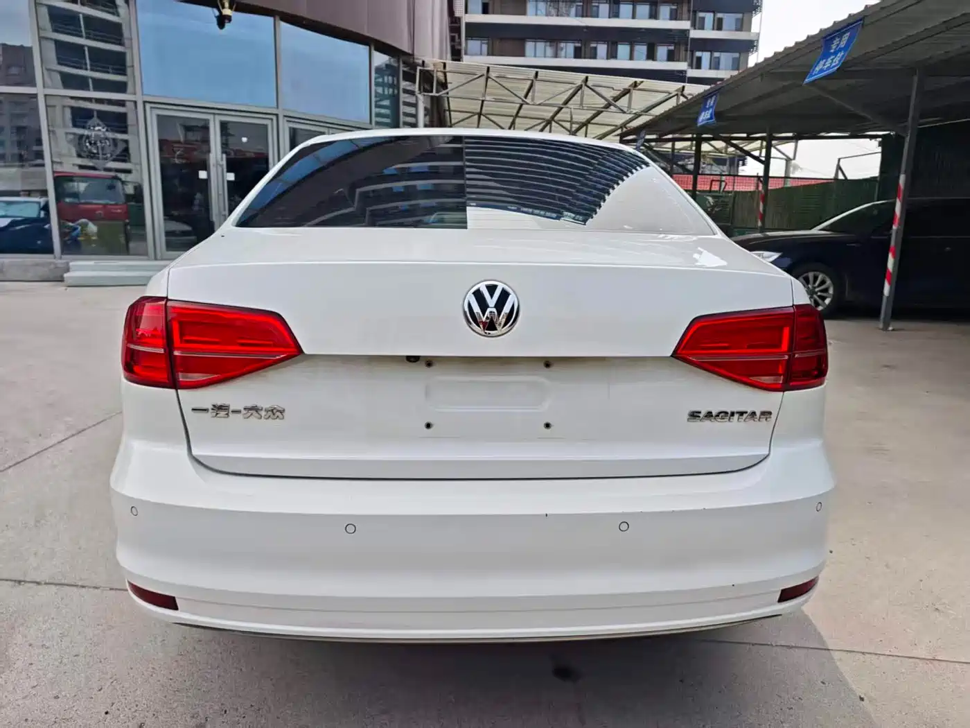 Volkswagen Sagitar 2018 1.6L Automatic Comfort
