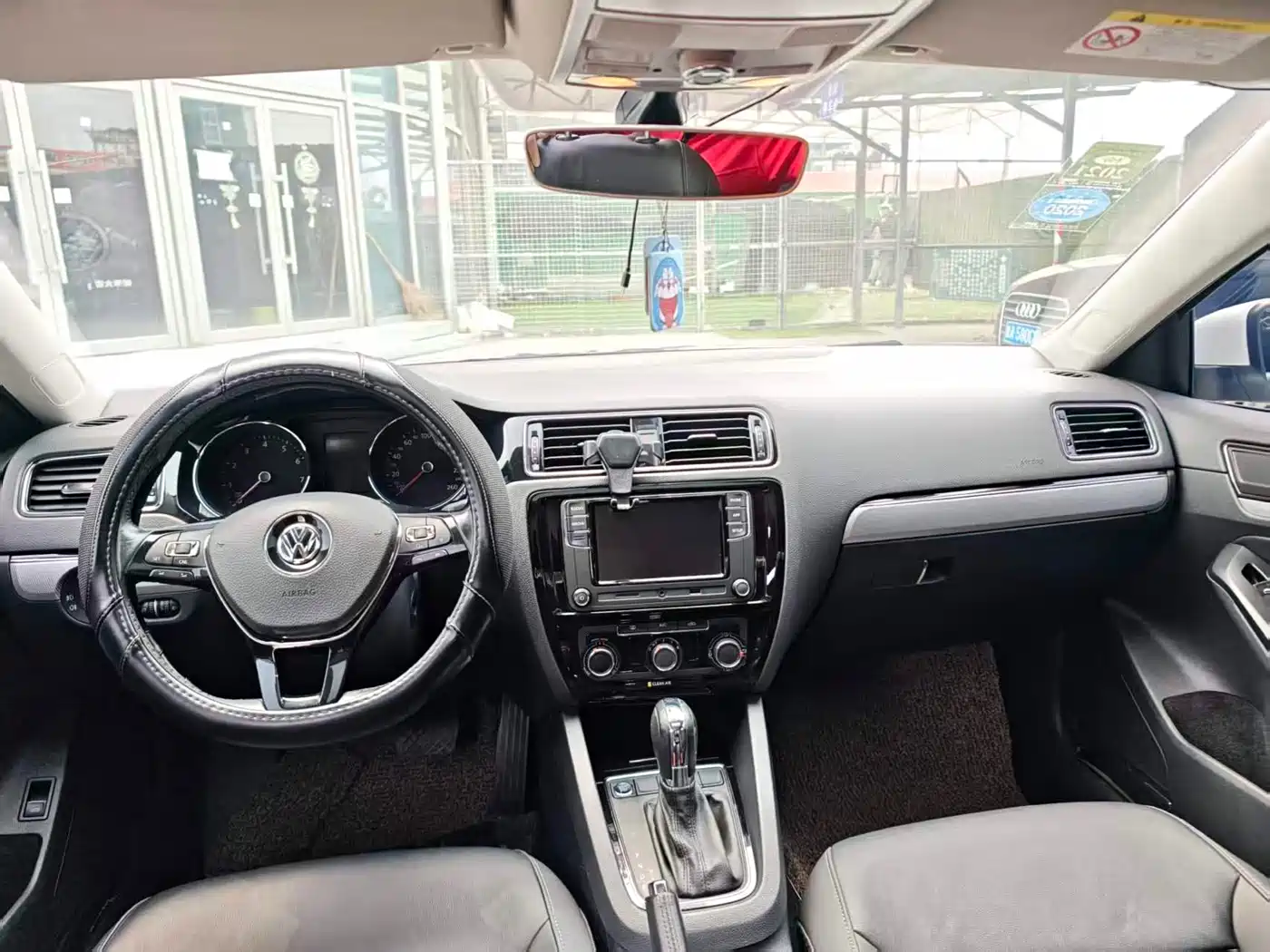 Volkswagen Sagitar 2018 1.6L Automatic Comfort