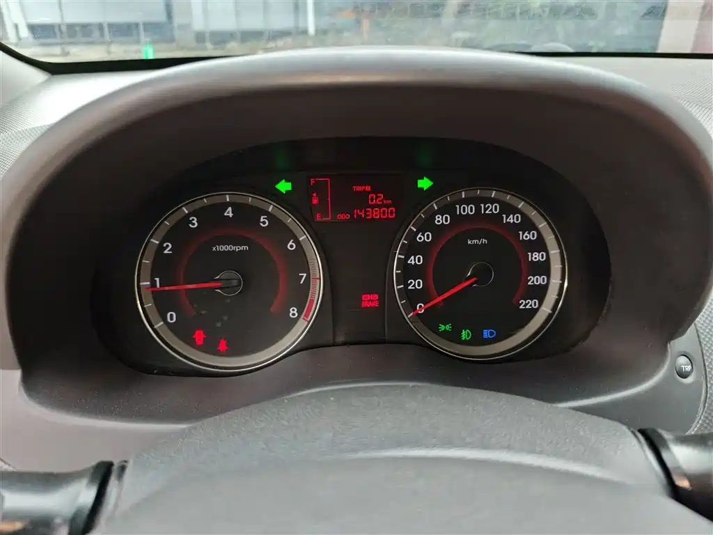 Hyundai Verna 2014 1.4L Manual Top TOP
