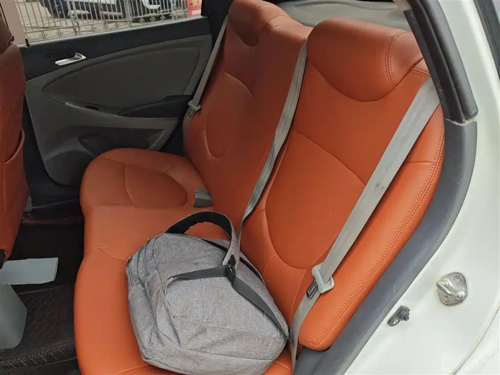 Hyundai Verna 2014 1.4L Manual Top TOP