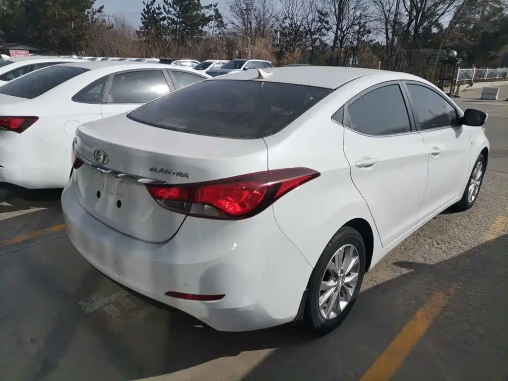Hyundai Langdong 2016 1.6L Automatic Smart Edition