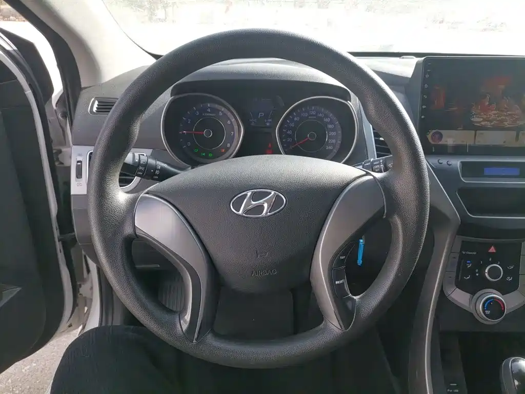 Hyundai Langdong 2016 1.6L Automatic Smart Edition