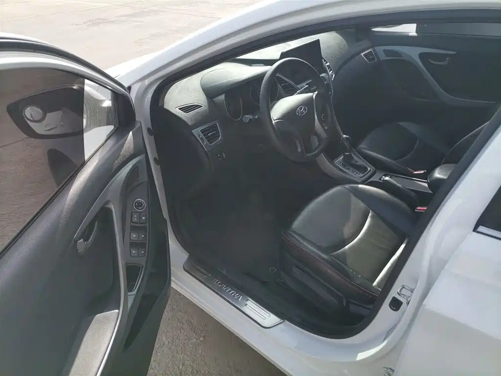 Hyundai Langdong 2016 1.6L Automatic Smart Edition