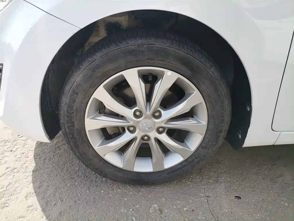 Hyundai Langdong 2016 1.6L Automatic Smart Edition