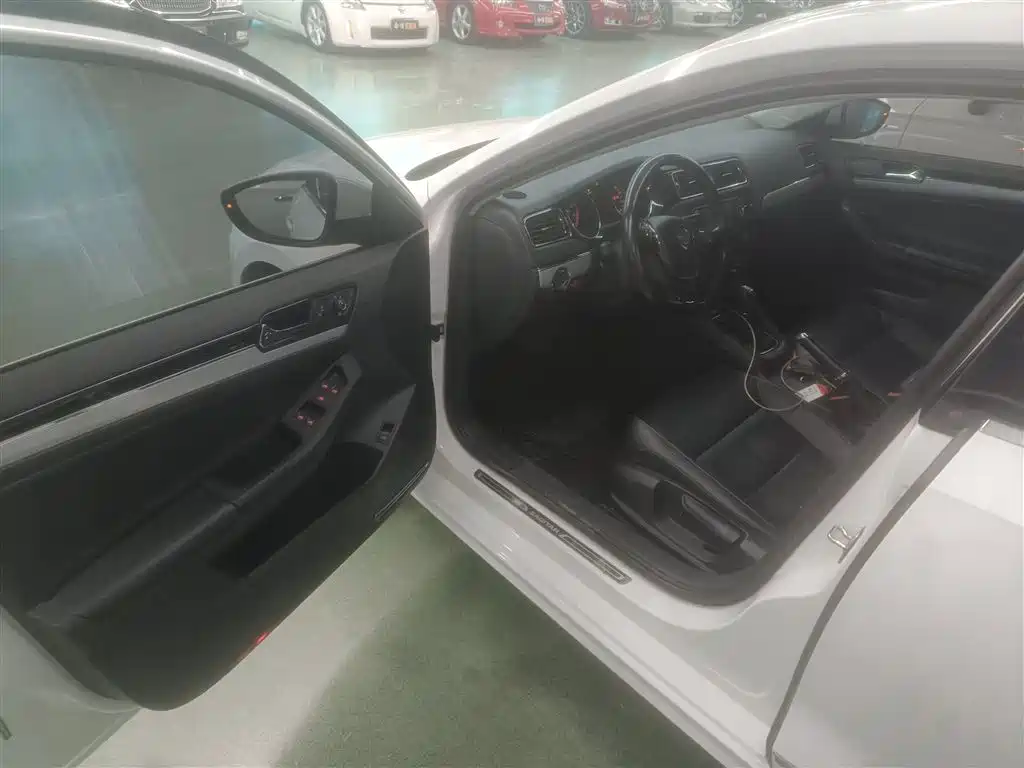 Volkswagen Sagitar 2017 180TSI Auto Exclusive Edition