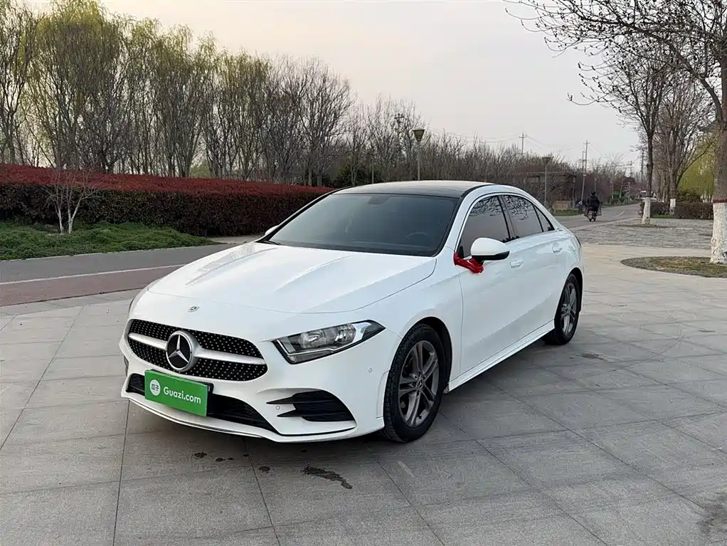 Mercedes-Benz Mercedes-Benz A-Class 2021 A 180 L Sports Sedan