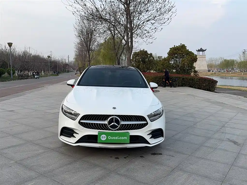 Mercedes-Benz Mercedes-Benz A-Class 2021 A 180 L Sports Sedan