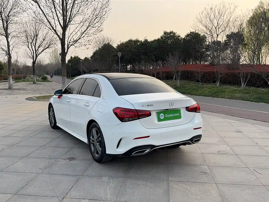 Mercedes-Benz Mercedes-Benz A-Class 2021 A 180 L Sports Sedan