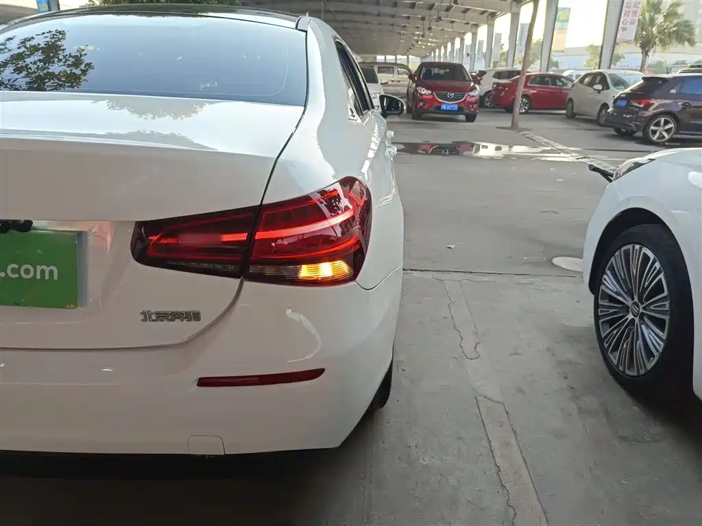 Mercedes-Benz Mercedes-Benz A-Class 2019 A 180 L
