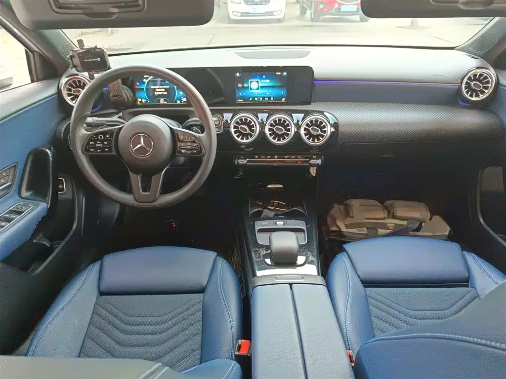 Mercedes-Benz Mercedes-Benz A-Class 2019 A 180 L