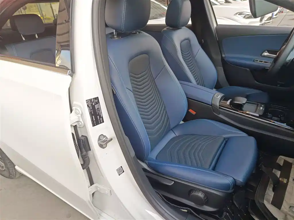 Mercedes-Benz Mercedes-Benz A-Class 2019 A 180 L