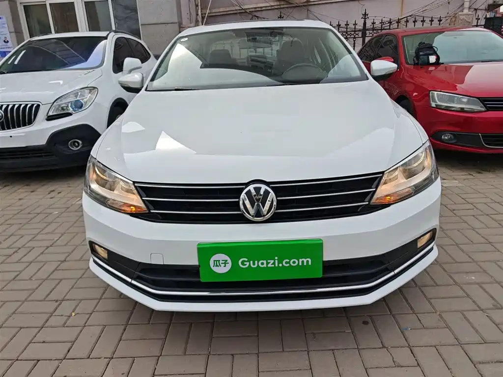 Volkswagen Sagitar 2017 1.6L Automatic Comfort