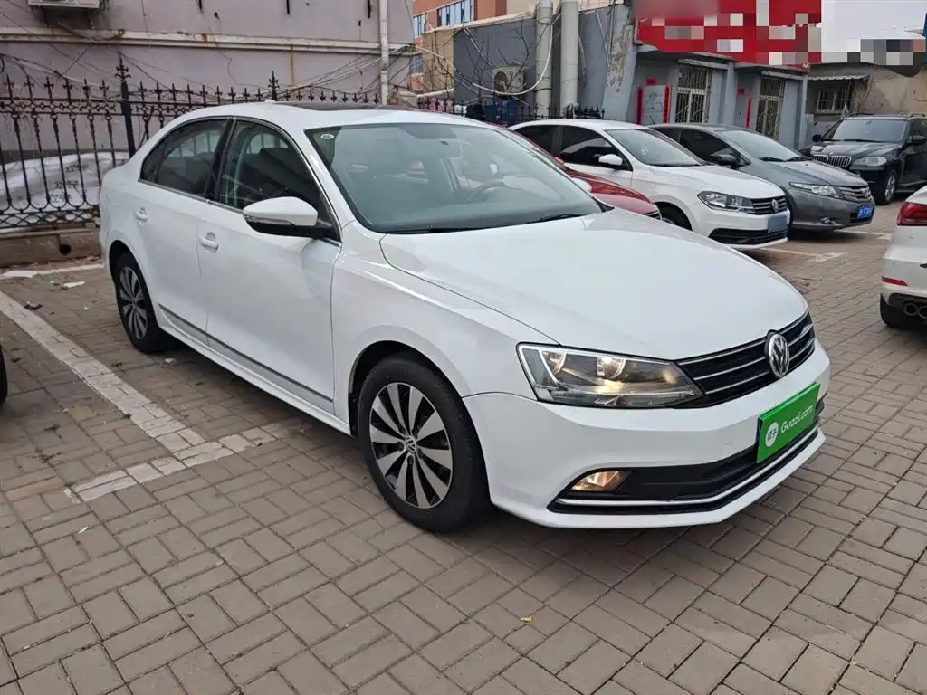 Volkswagen Sagitar 2017 1.6L Automatic Comfort